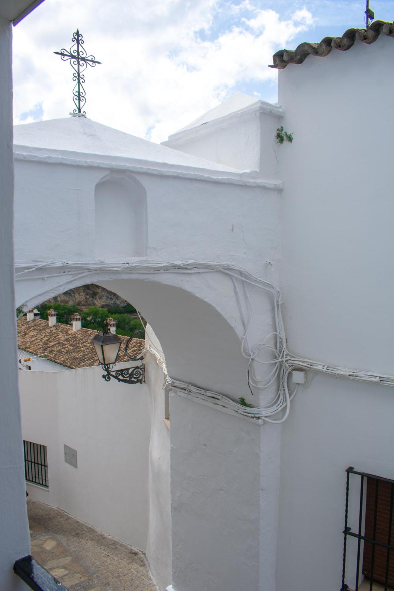 Villa Casa Puerta Arabe Setenil De Las Bodegas Esterno foto