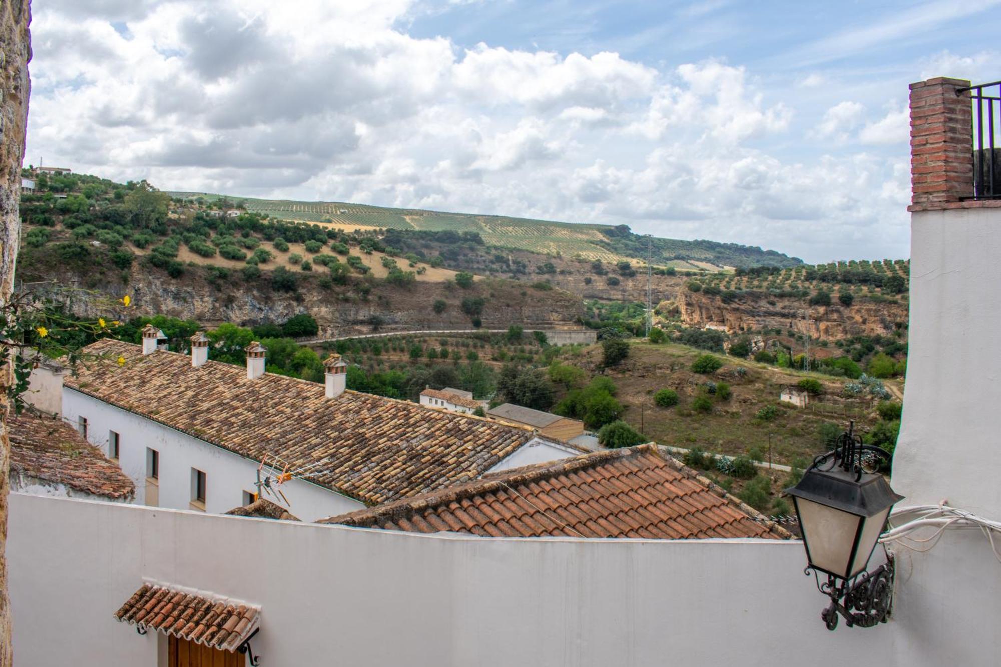 Villa Casa Puerta Arabe Setenil De Las Bodegas Esterno foto